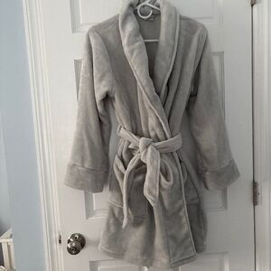 I’m lush light grey Soma robe